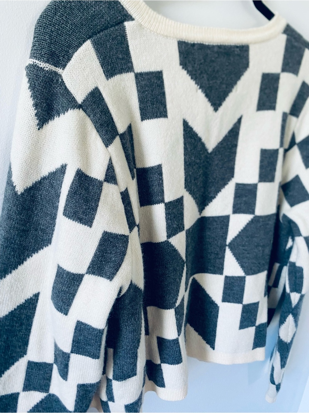 Cream and Dark Gray Geometric Tie-Front Cardigan - Picture 6 of 10